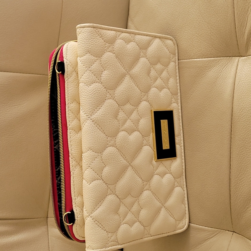 Betsey Johnson purse